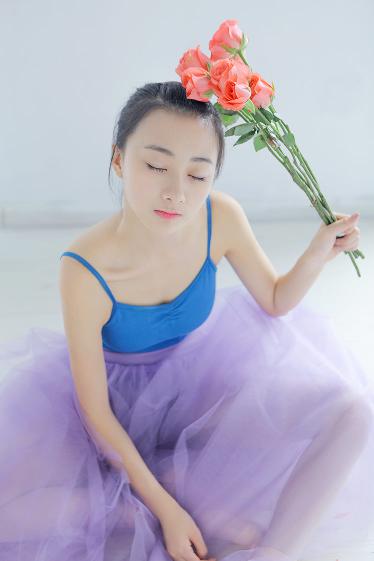 中年阿姨与年轻的爱情电视剧